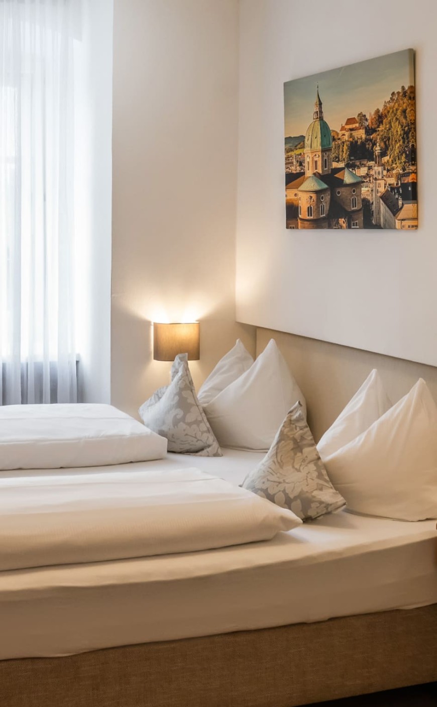 Gem&uuml;tliches Doppelzimmer mit stilvoller Einrichtung
