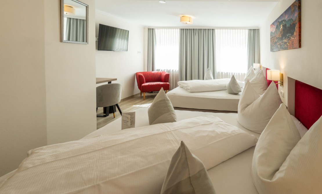 Helles Familienzimmer im Hotel Trumer Stube Salzburg