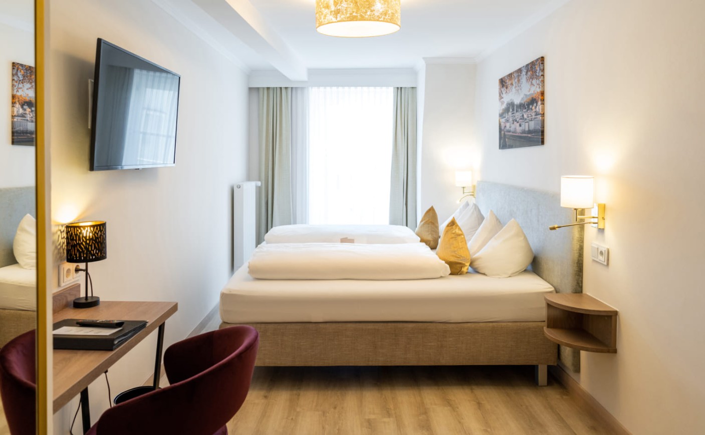 Ankommen im Doppelzimmer Premium &ndash; helles Ambiente und gem&uuml;tliches Doppelbett