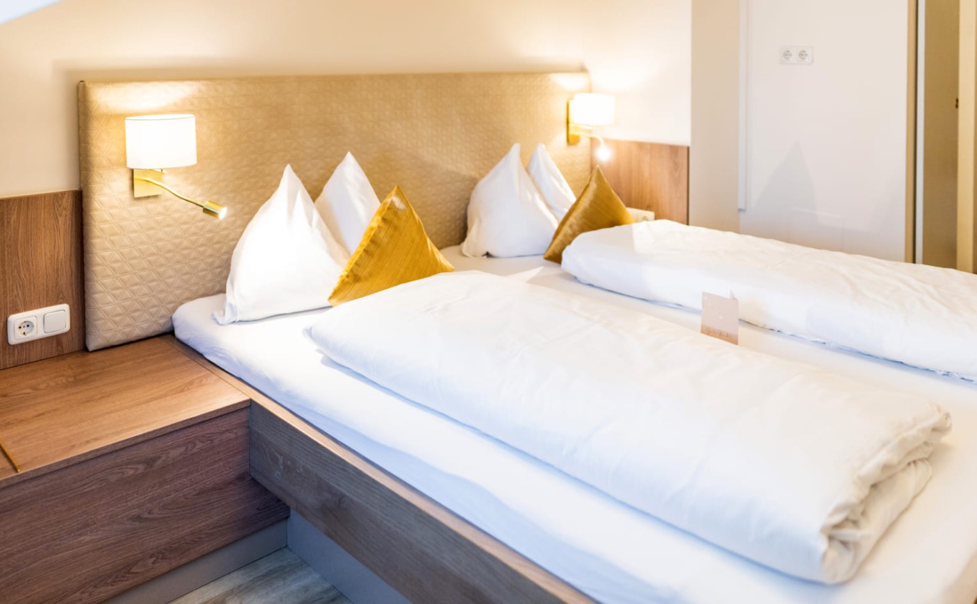 Komfortables Doppelbett im Doppelzimmer Standard