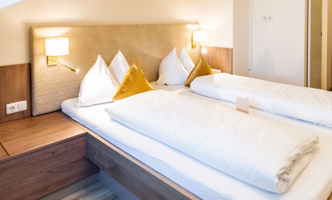 Komfortables Doppelbett im Doppelzimmer Standard