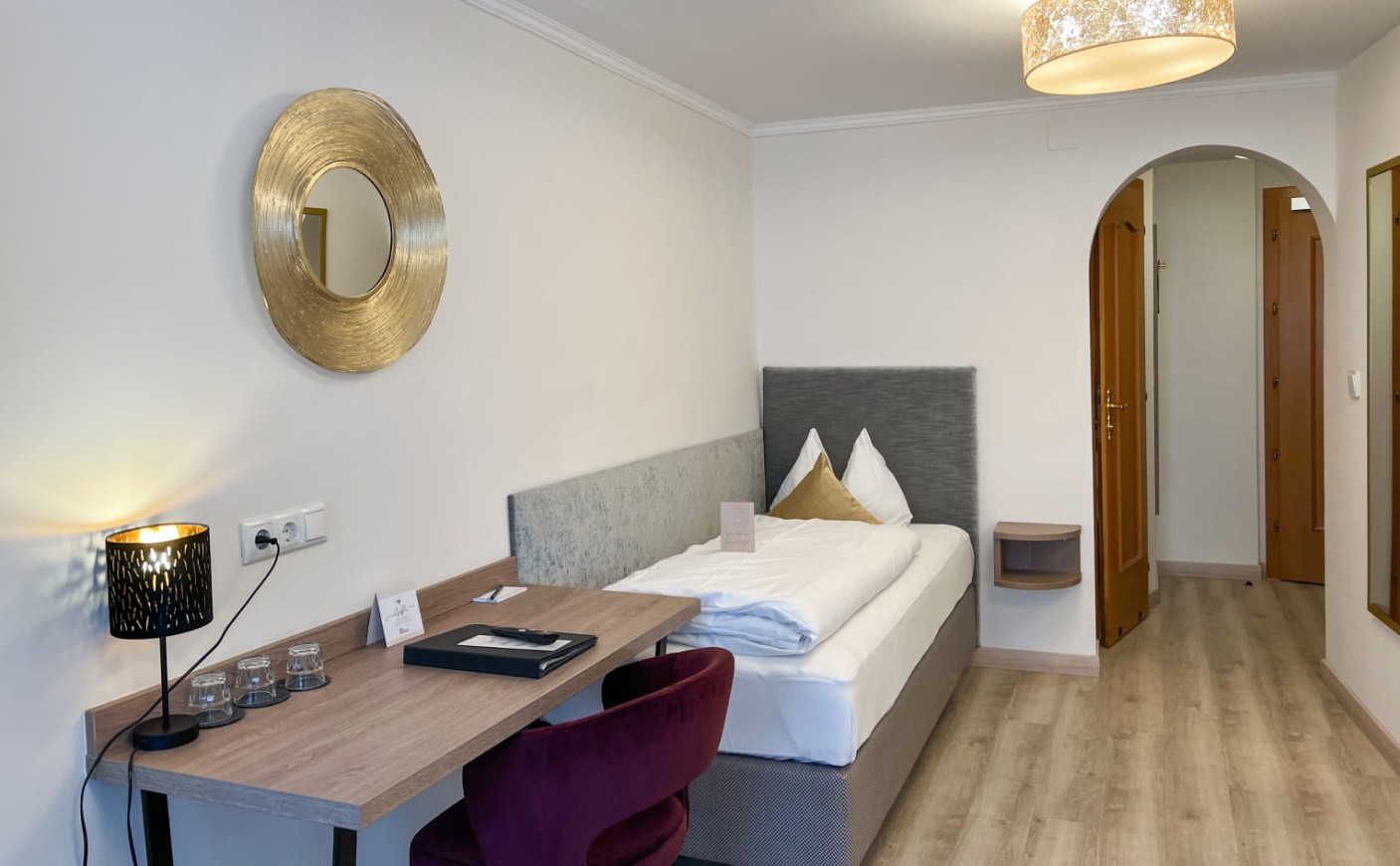 Dreibettzimmer der Trumer Stube Salzburg 